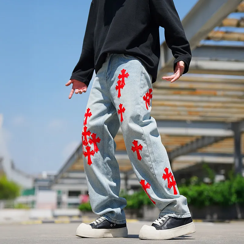 P270 💰 (Top version) chrome hearts ss25 new blue Miami patchwork red leather jeans. Styles with different wash textures, very friendly to people with thin legs and thick legs. The slightly flared version is very flattering to the leg shape. The timeless and moderate length makes it easy to match casually. It has the basic styling foundation for various styles and is a must-have in the wardrobe! The fabric is stiff but also makes the upper body soft without losing texture. The washing process is even more perfect. It is a must-have item for everyone! ! !  Color: blue Size: 30-32-34-36 30 32 34 36 Waist circumference 80 85 90 95 Sitting circumference 105 110 135 120 Foot opening 46 47 48 49 External length 102 103 104 105